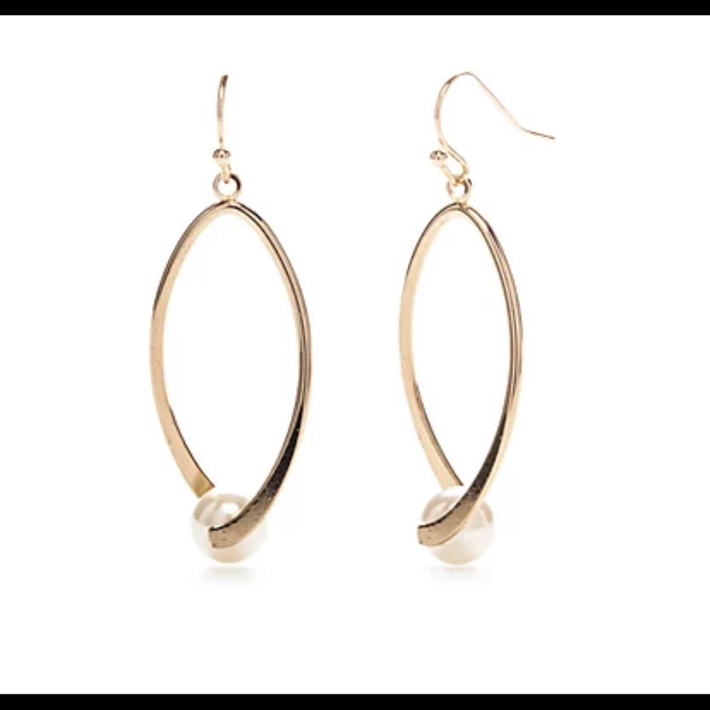 belk - gold tone oval twist pearl drop earrings